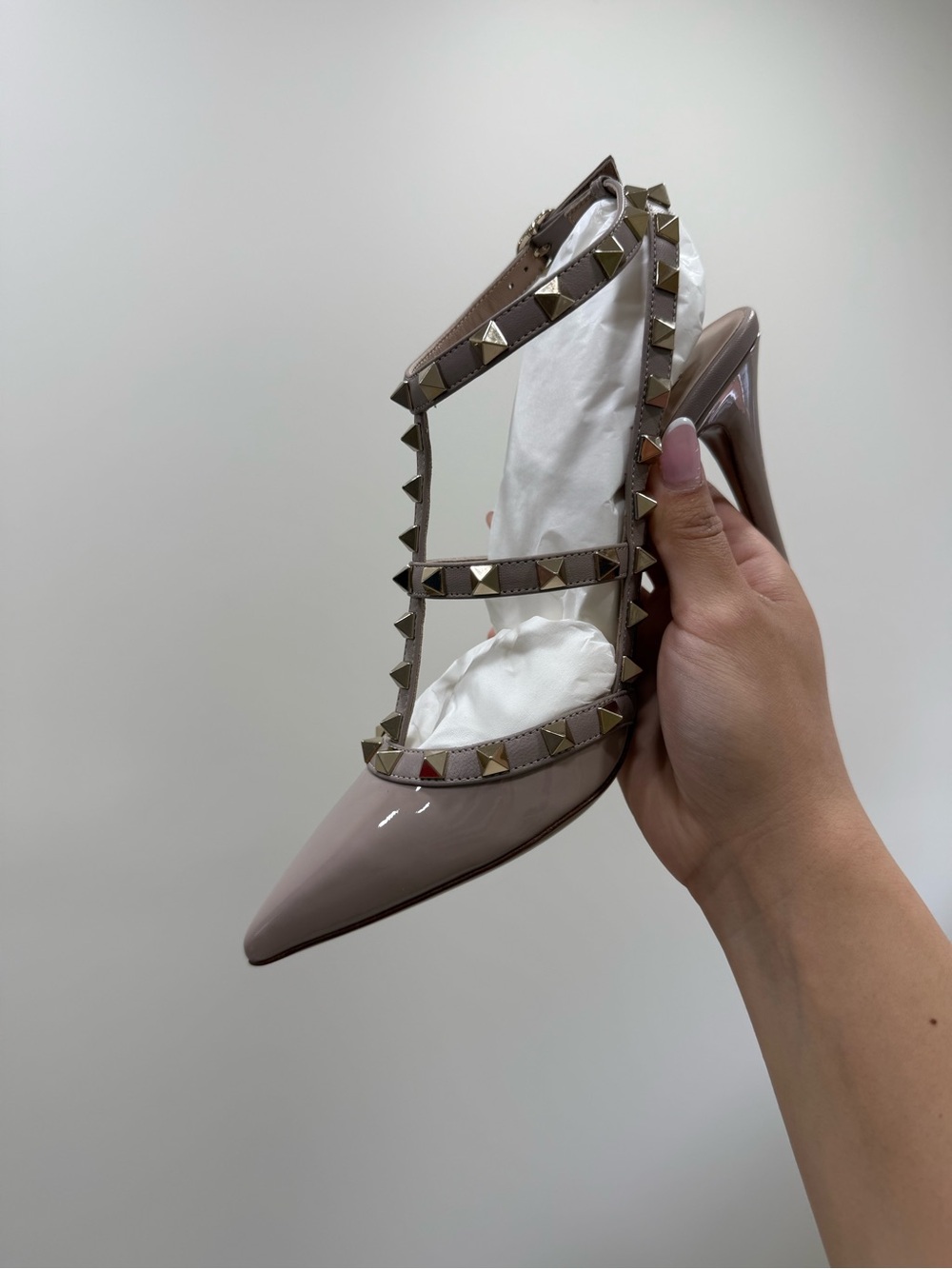 Valentino Garavani Taupe Patent Rockstud T-Strap Pump